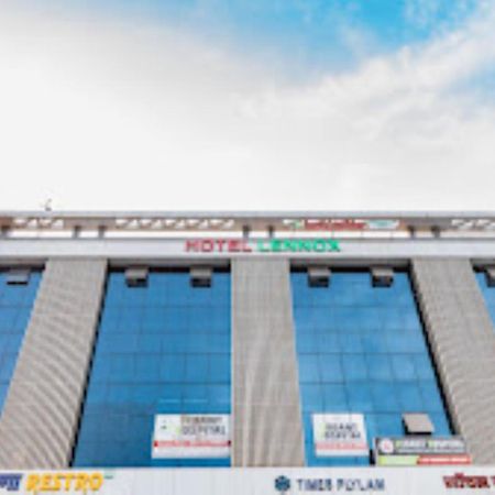 Lennox Hotel , Surat Ngoại thất bức ảnh